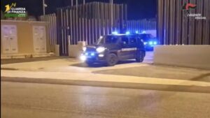 Operazione antimafia tra Catania e Siracusa: 25 arresti e sequestro di aziende