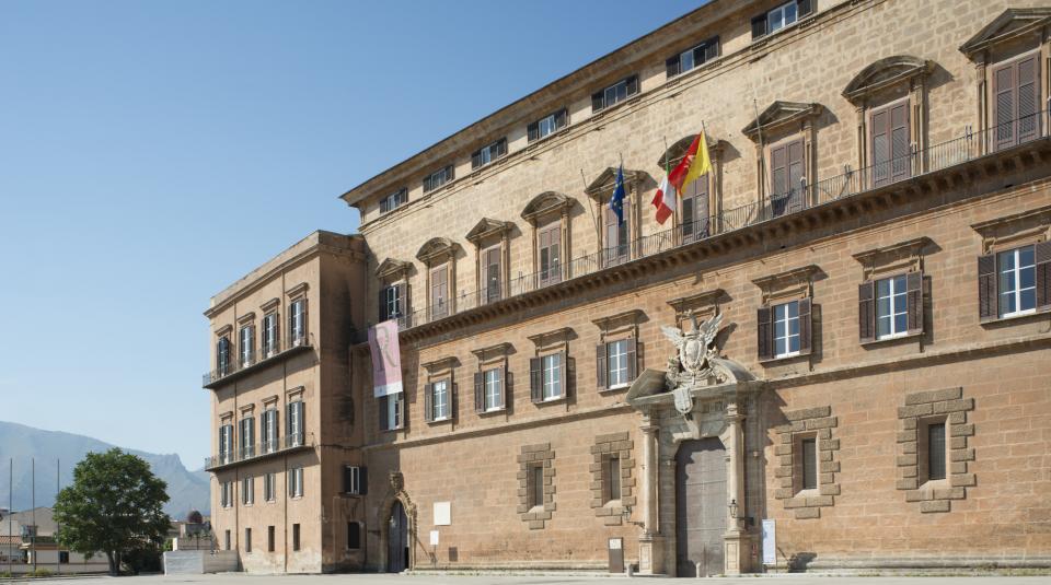 Fondi Aerca, scontro politico dopo la distribuzione dei fondi, Spada e Carianni contro Carta