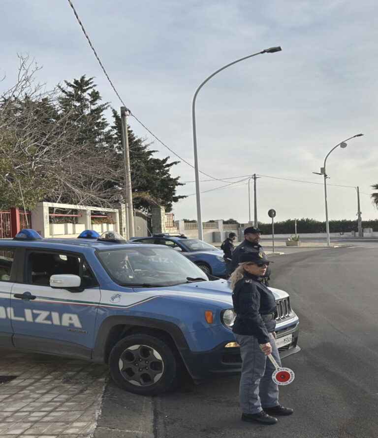 Siracusa, maltrattamenti ed estorsione ai genitori: 29enne finisce in carcere