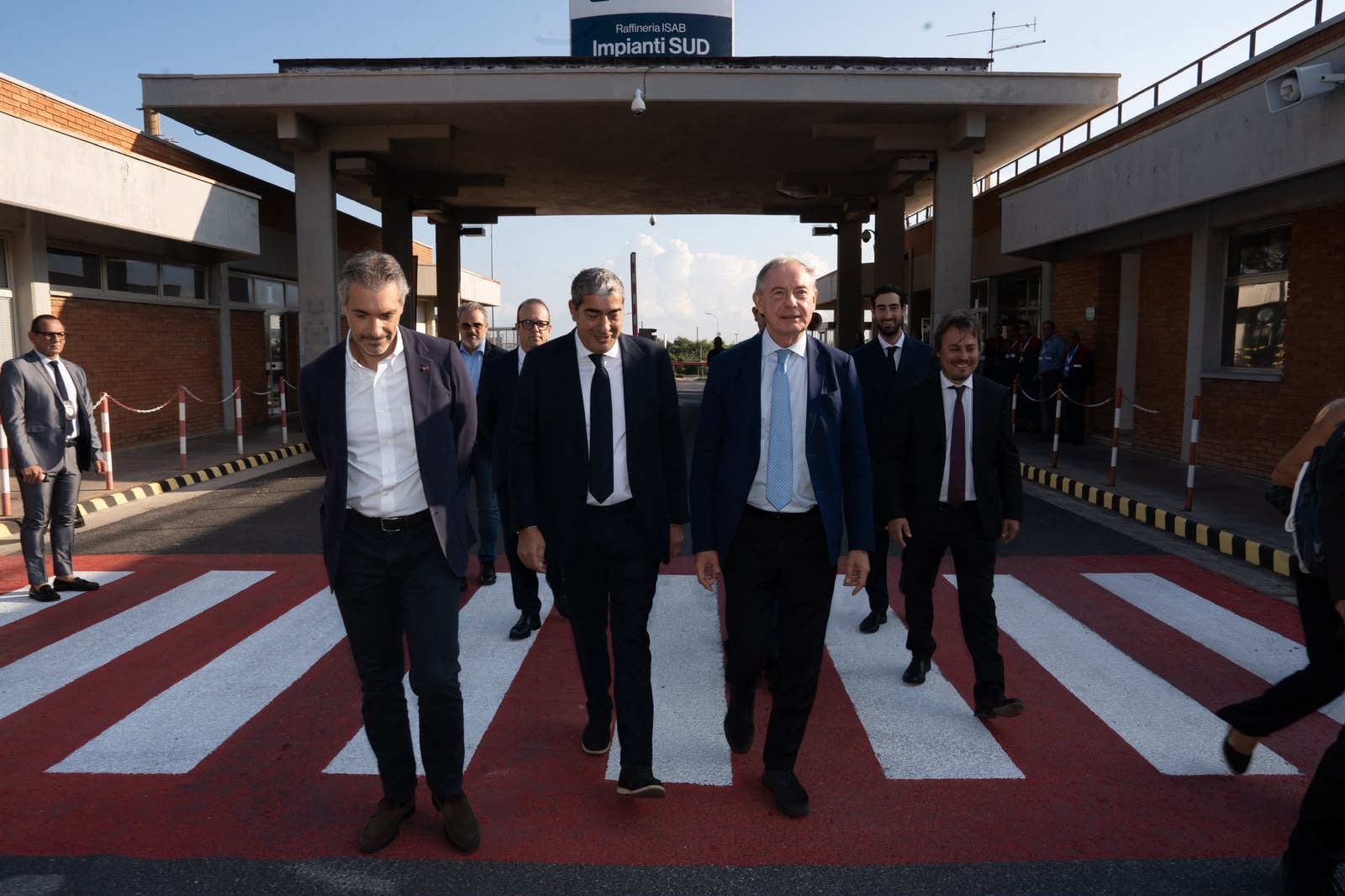 Il Ministro Urso in visita a ISAB, primo polo di raffinazione del Paese   tornato italiano con il Gruppo Ludoil