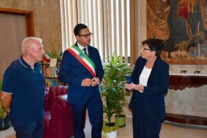 Solarino. Al Palazzo di Città medaglia d’onore a Giuseppe Vasques. Fu uno dei deportati nei lager nazisti